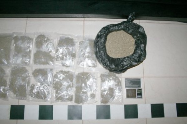 Percheziţii la casa unui traficant de droguri din Mamaia